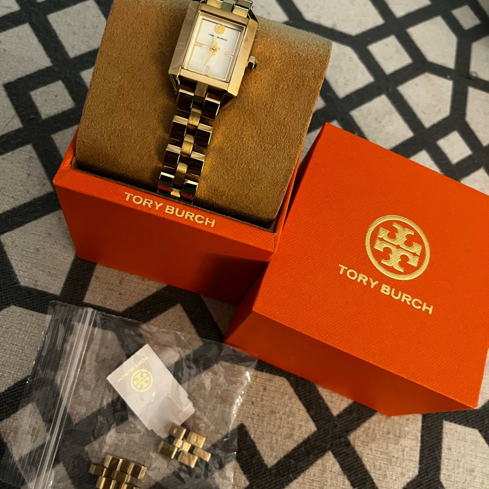 Tory Burch Dalloway Bracelet Gold Tone Watch